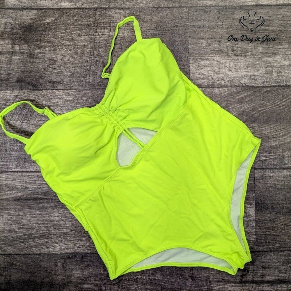 Firpearl Key Hole One Piece Swimsuit Size 4XL